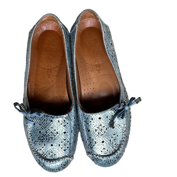 PHANY Metallic Blue Silver Leather Flats Shoes Loafers Womens EU 37 / US 6.5 - Picture 2 of 13